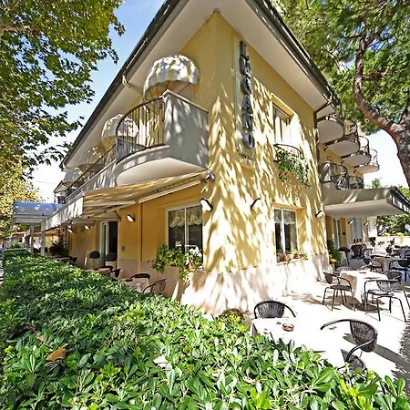 Hotel Lugano 2*